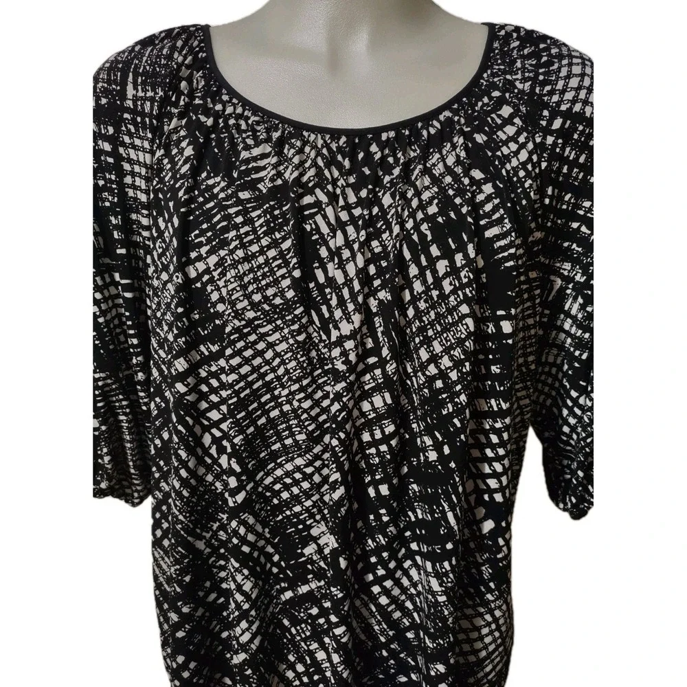 Michael‎ Kors Shirt Women's Size 2X Multicolor Classic Top Round Neck  Round Hem